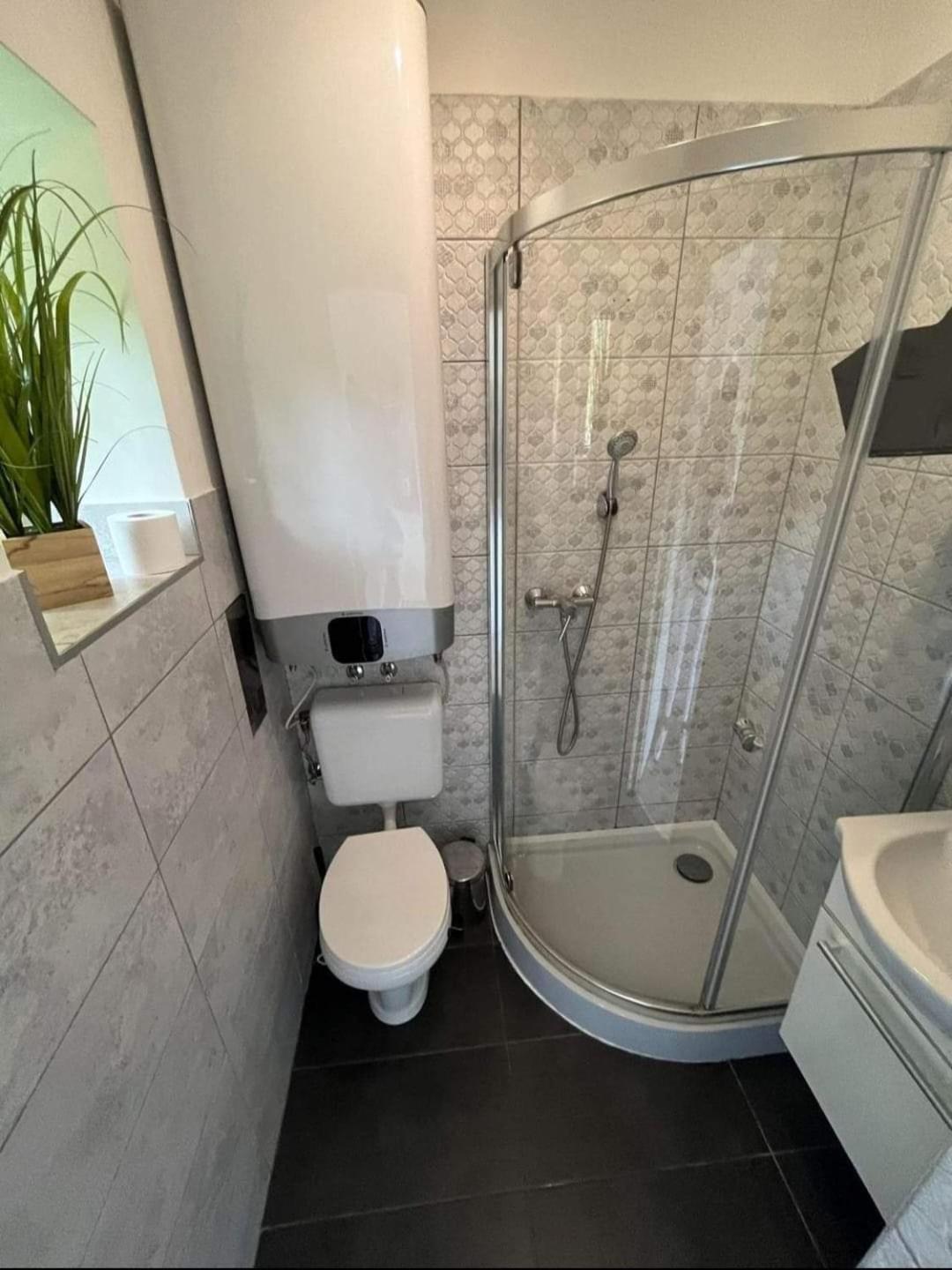 Kismano Apartman Орфів Екстер'єр фото